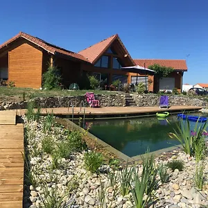 les-condamines.hotels-rhonealpes.com/